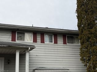 312 Lake Shr S #O4, Montague, NJ 07827