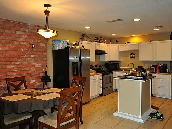3rd image of 3738 Laura Leigh Ln