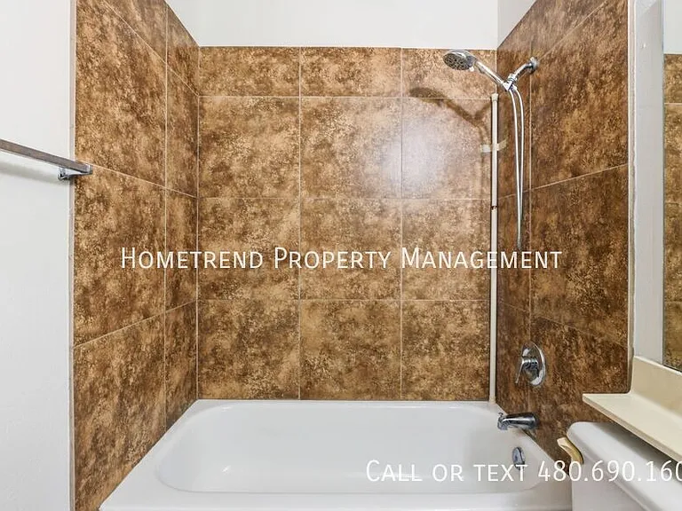 2510 E Dragoon Ave — Photo 4