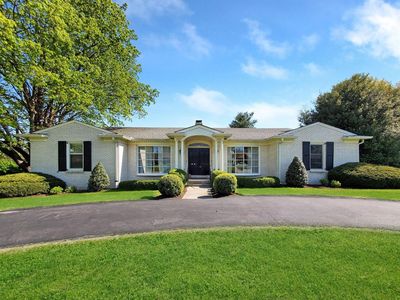 2037 Fontaine Rd, Lexington, KY, 40502