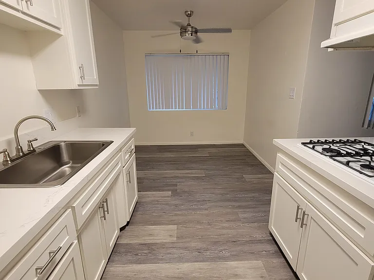 Exotic Isla Apartments — Photo 15