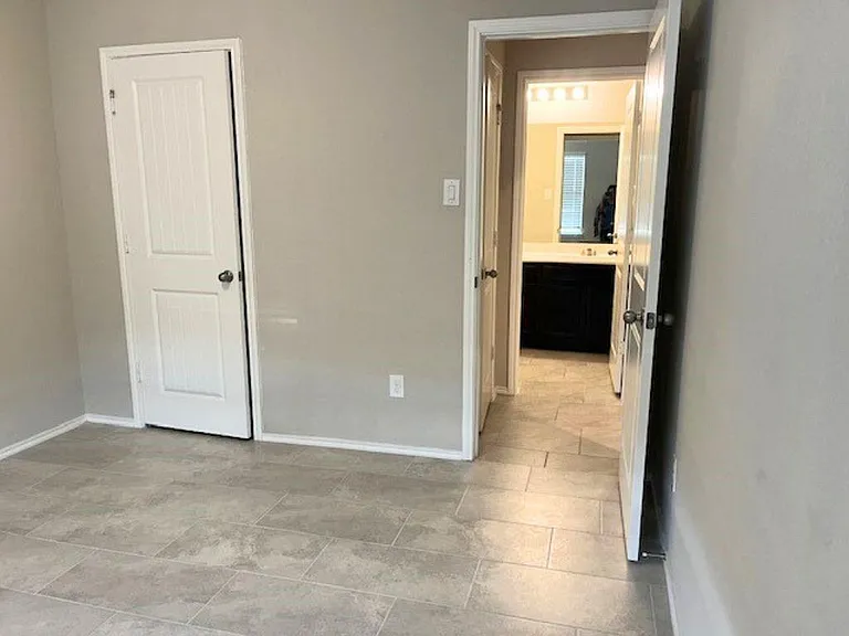 8310 Rose Petals Ln — Photo 15