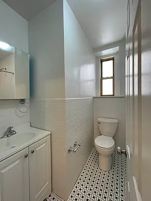 Rented by (Legacy) NY Quality Living Uptown | media 9