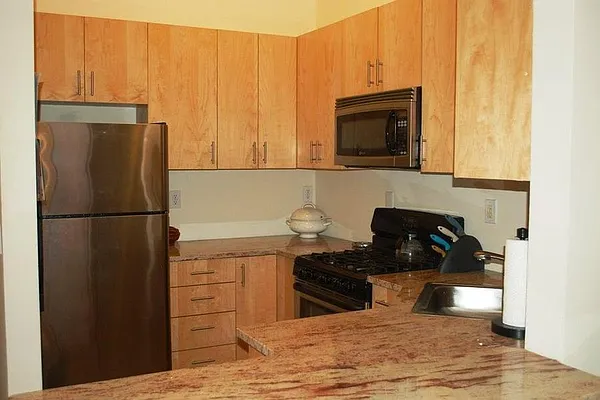 Rented by AlbaSan Real Estate LLC | media 11