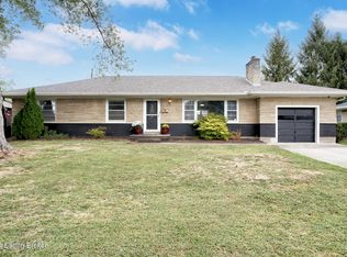 2712 Sharon Way, Louisville, KY