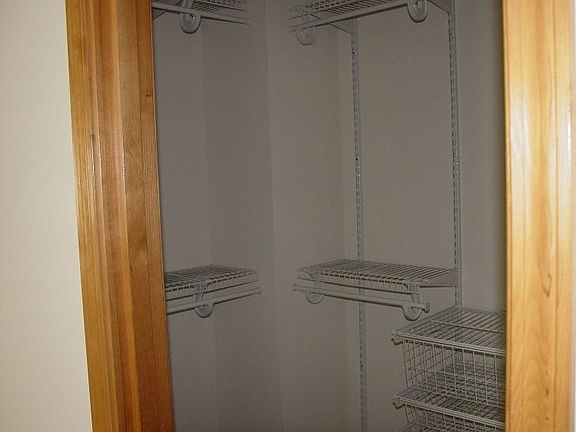 Walkin master closet