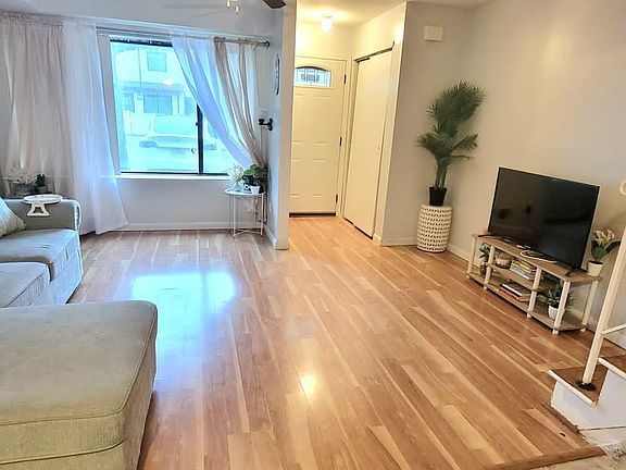 2nd image of 408A Lisk Ave