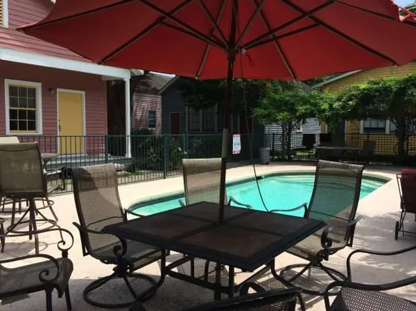1209 Burdette St, New Orleans, LA 70118