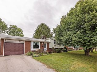 15 Confederation Dr, Saint Thomas, ON N5P3P1