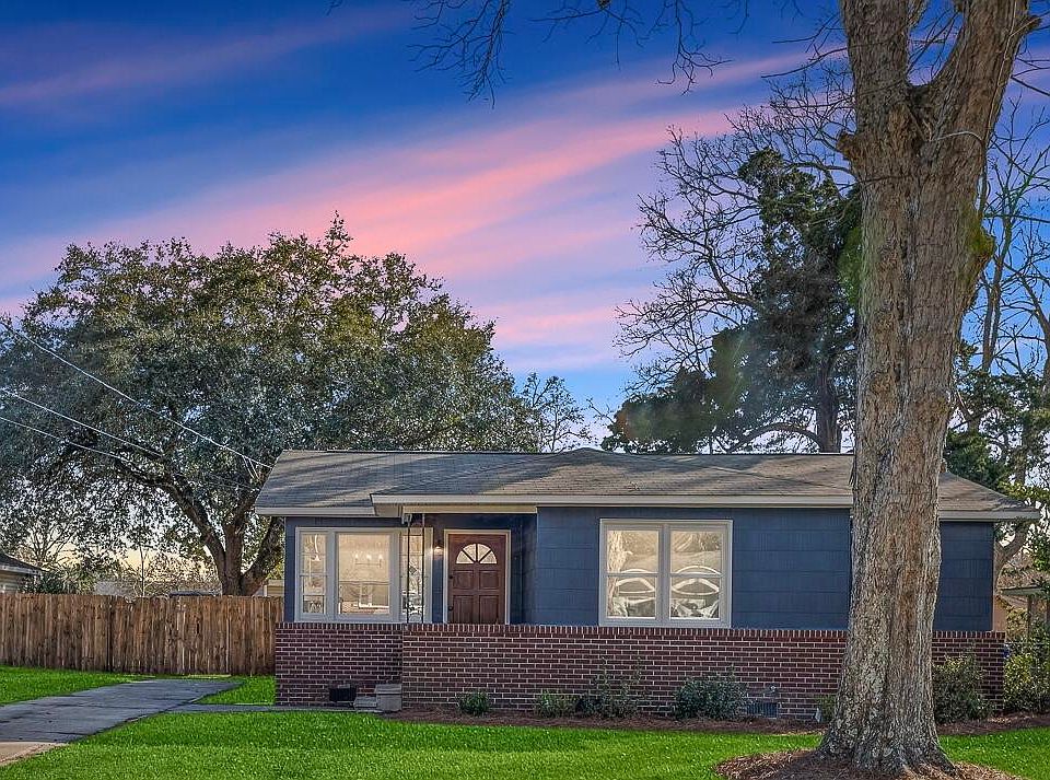 1st image of 2679 Orchid Ave