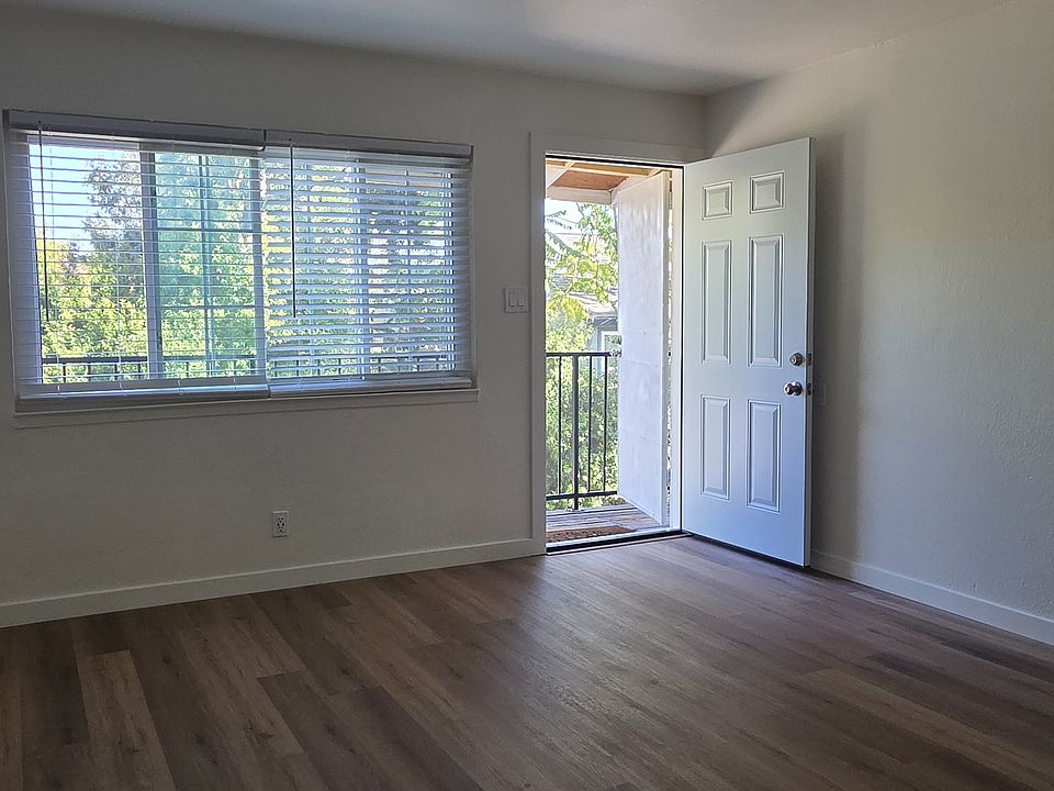1st image of 15965 Maubert Ave