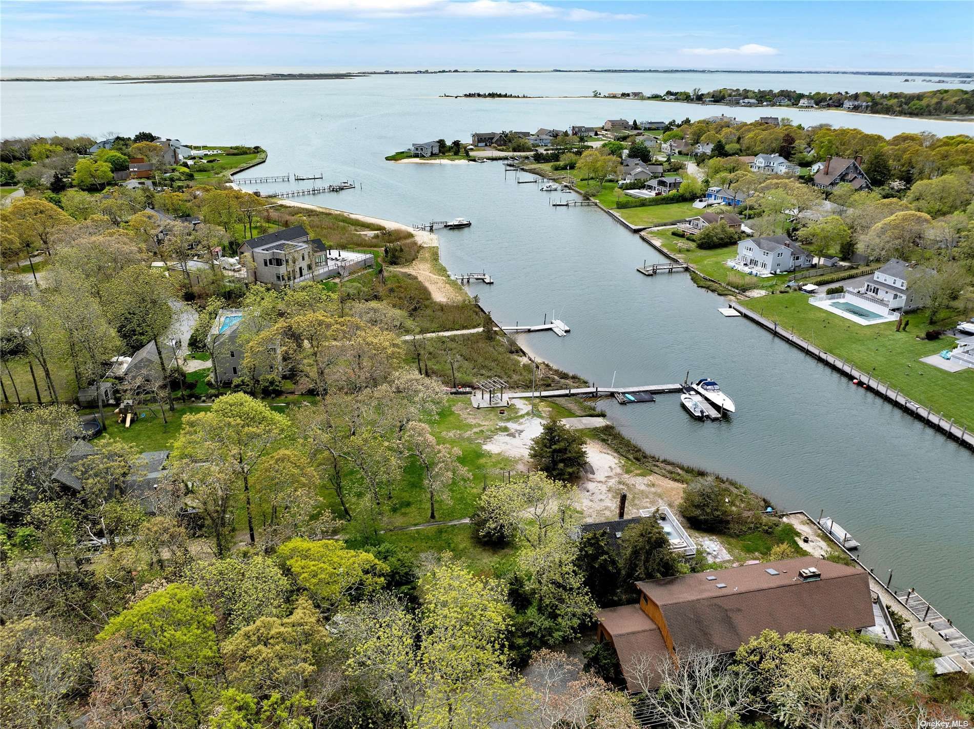 8 Gardiners Path, Hampton Bays, NY 11946 Out East