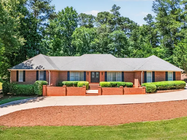 312 Ashford Cir, Lagrange, GA 30240