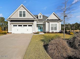 3450 Island Lakes Dr, Oak Island, NC 28461