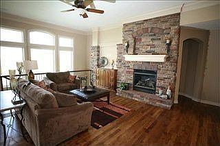 4th image of 1309 S 199th St