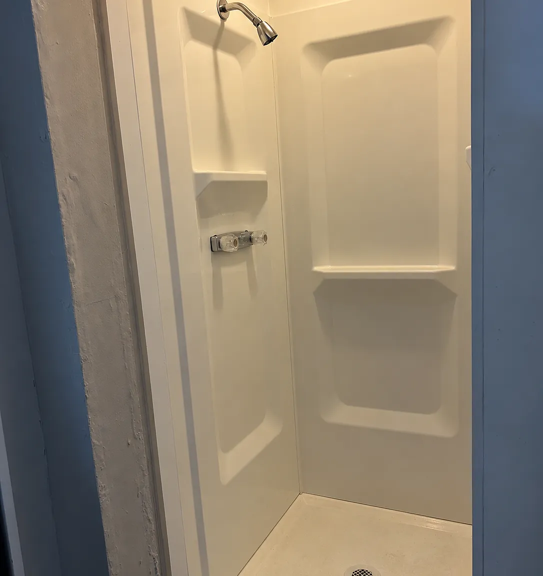 Studio, $750 — Photo 4