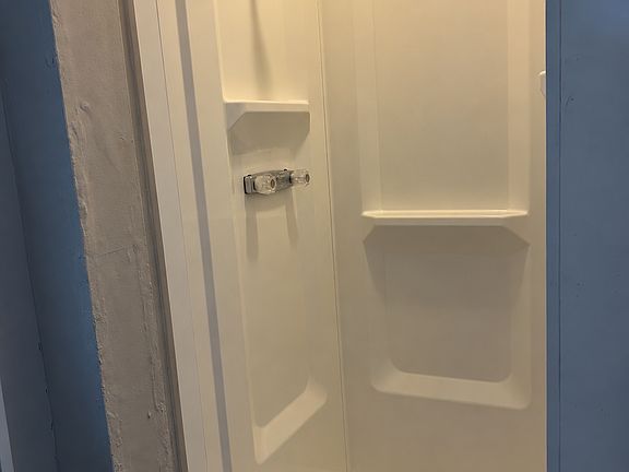 4th image of 4038 Hamilton St #1