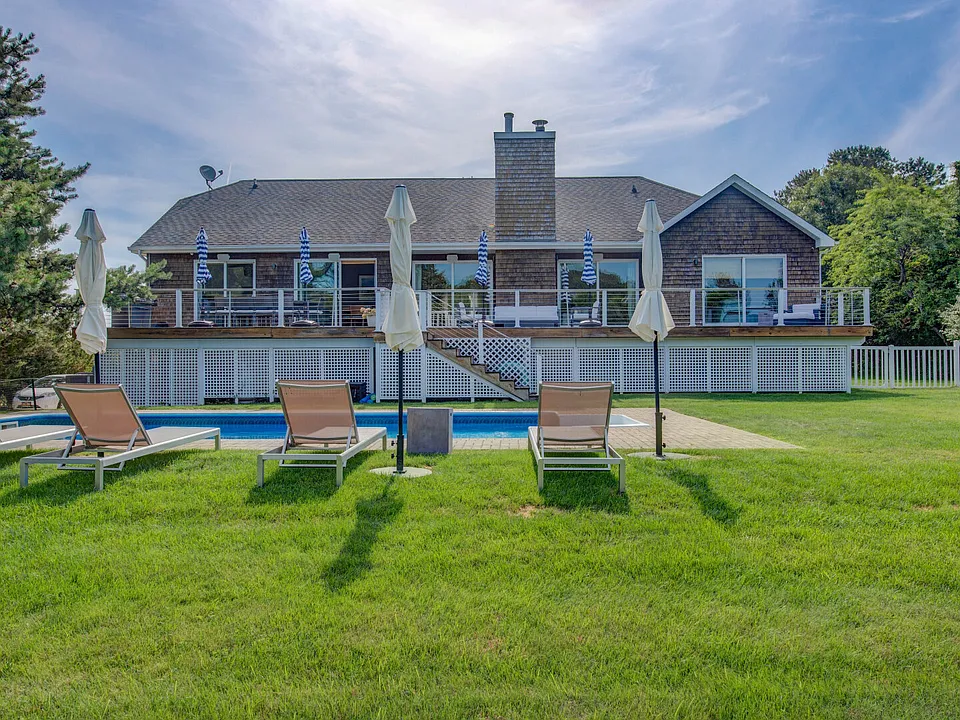 314 Saint Andrews Rd W
