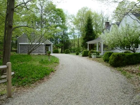 21 Lords Hwy, Weston, CT 06883