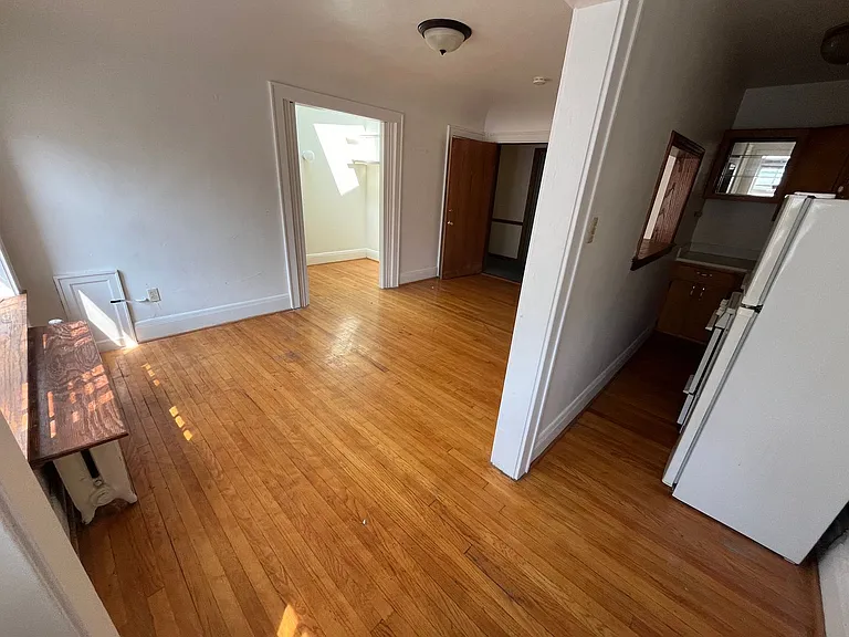 1345 N Astor St — Photo 10