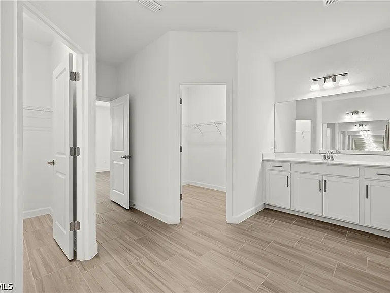 15222 Jadestone Dr — Photo 21