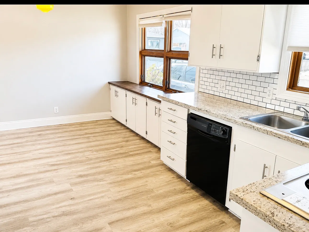 3 bed, 1210 sqft, $2,450 — Photo 4