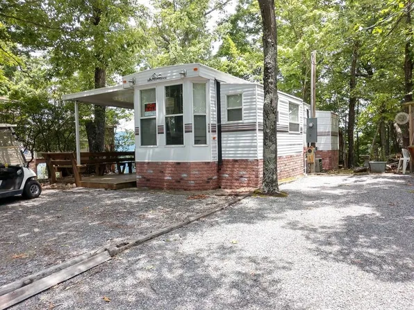 378 Dogwood Cir, Traphill, NC 28685
