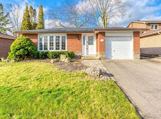 172 Arichat Rd, Oakville, ON L6J5N4