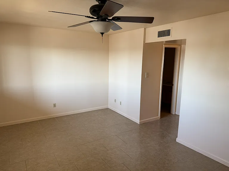 2803 S 1st Ave — Photo 19