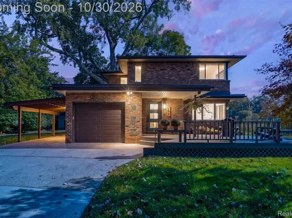 150 Eastlawn St E, Detroit, MI 48215