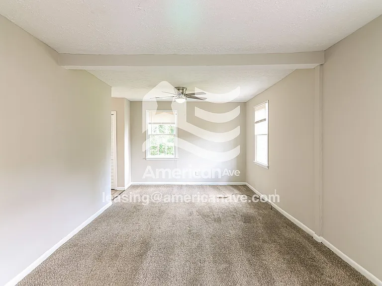 893367_010_main_bedroom_9.jpg