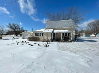 810 E Wabash St, Converse, IN 46919