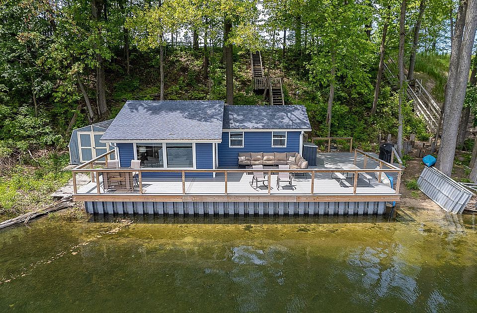 2687 W Selkirk Lake Dr, Shelbyville, MI 49344 Zillow