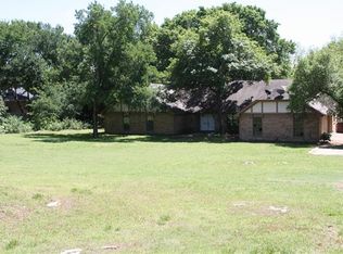 1532 W Pleasant Run Rd, Desoto, TX 75115