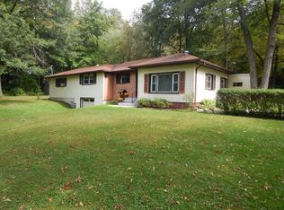 84 Mountain Top Rd, Stormville, NY 12582