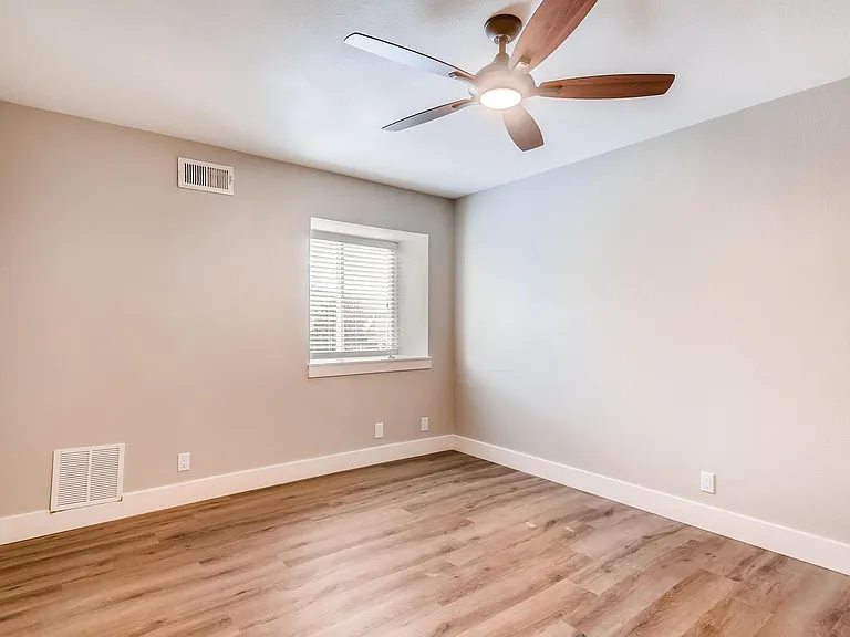 4804 W Gate Blvd #102 — Photo 10
