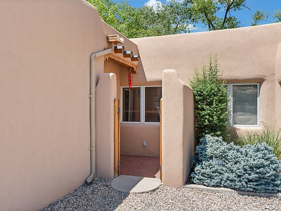 3rd image of 115 W Santa Fe Ave APT J