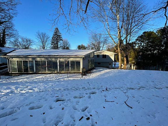 2nd image of 2130 Blueberry Dr NW