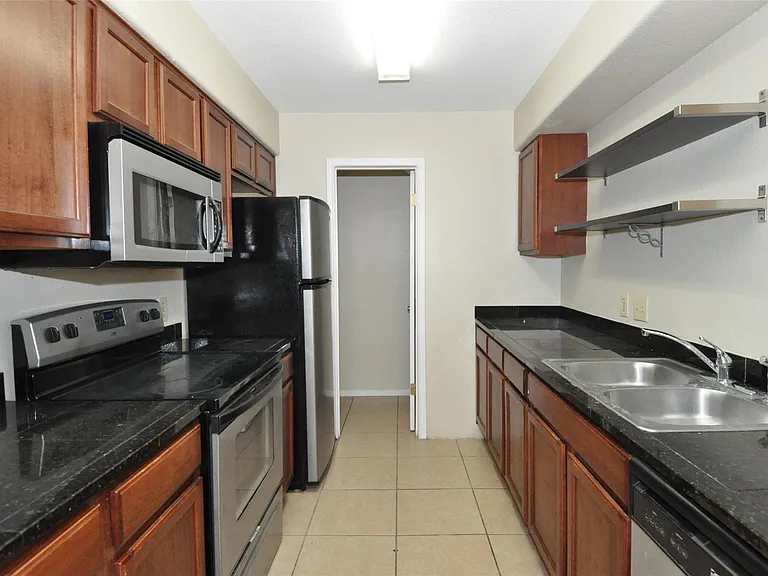12304 Abney Dr #B — Photo 7