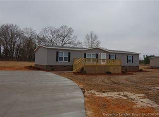 214 Dean Rd, Saint Pauls, NC 28384