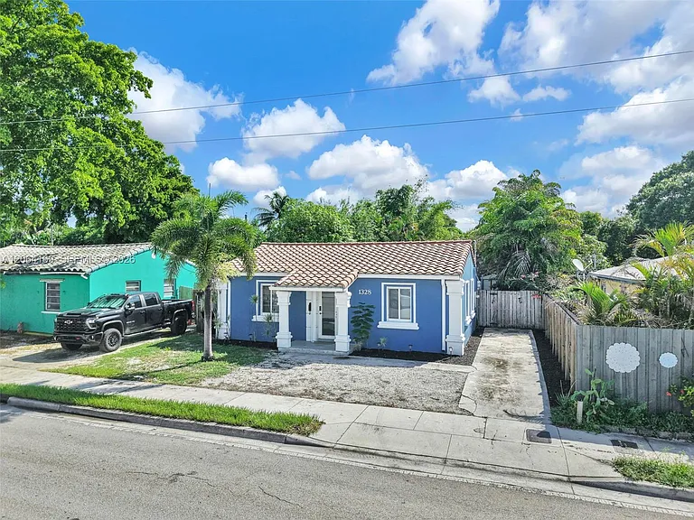 1328 N Andrews Ave — Photo 43