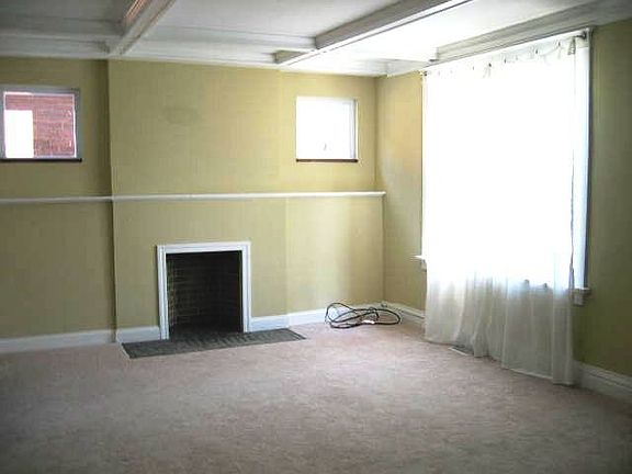 3rd image of 4045 Humphrey St
