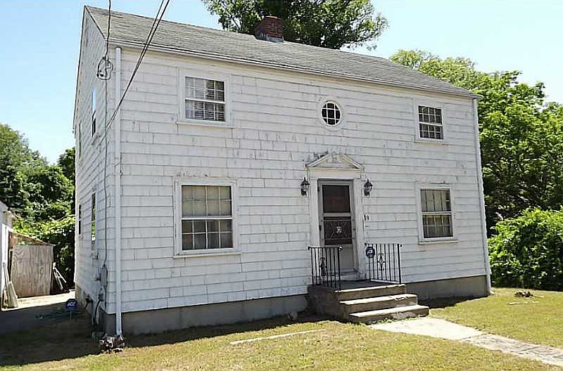 1st image of 39 Dean Ave