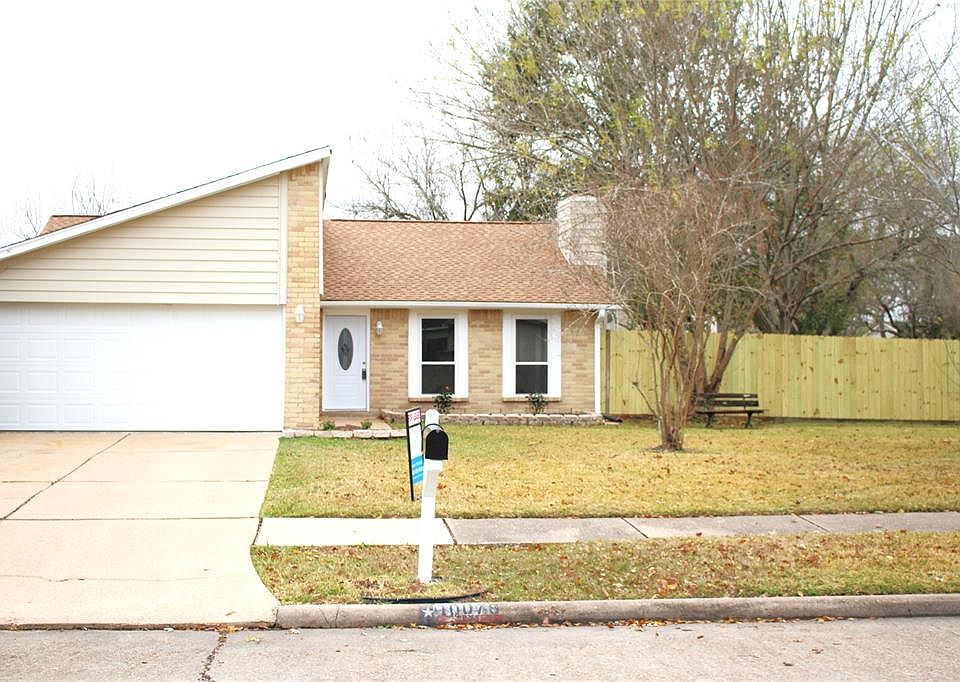 1st image of 10079 Spotted Horse Dr