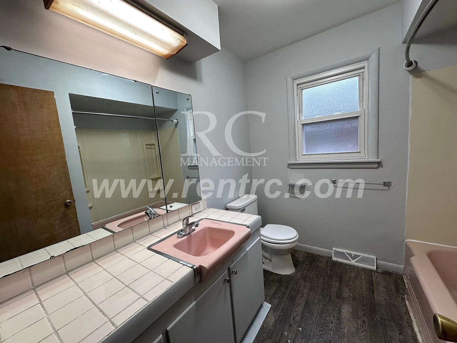2 bed, 1000 sqft, $925 — Photo 4