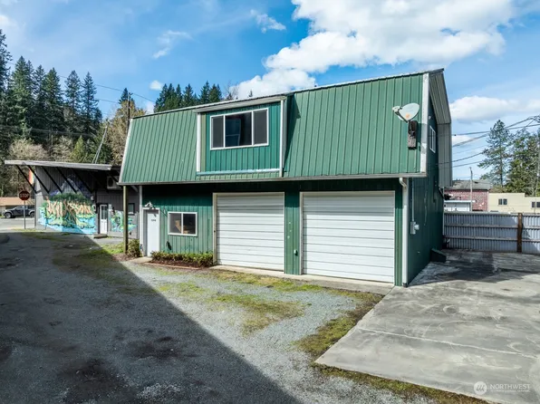 529 Church St #B, Wilkeson, WA 98396