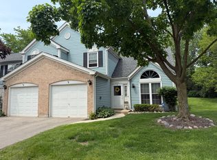 210 Wellington Cir, Gurnee, IL