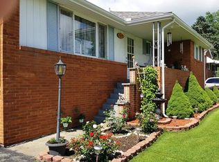 313 Pittsburgh St, New Derry, PA 15671