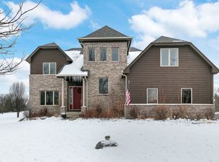 2309 Timberline Trl, Woodstock, IL 60098