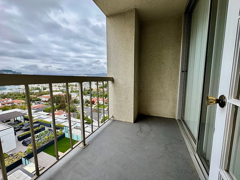 10751 Wilshire Blvd #1404 — Photo 13